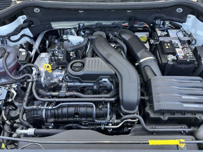 2026 Volkswagen Taos 1.5T SE Black