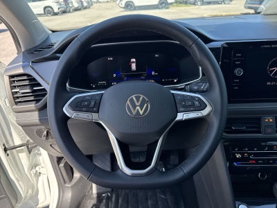 2026 Volkswagen Taos 1.5T SE Black