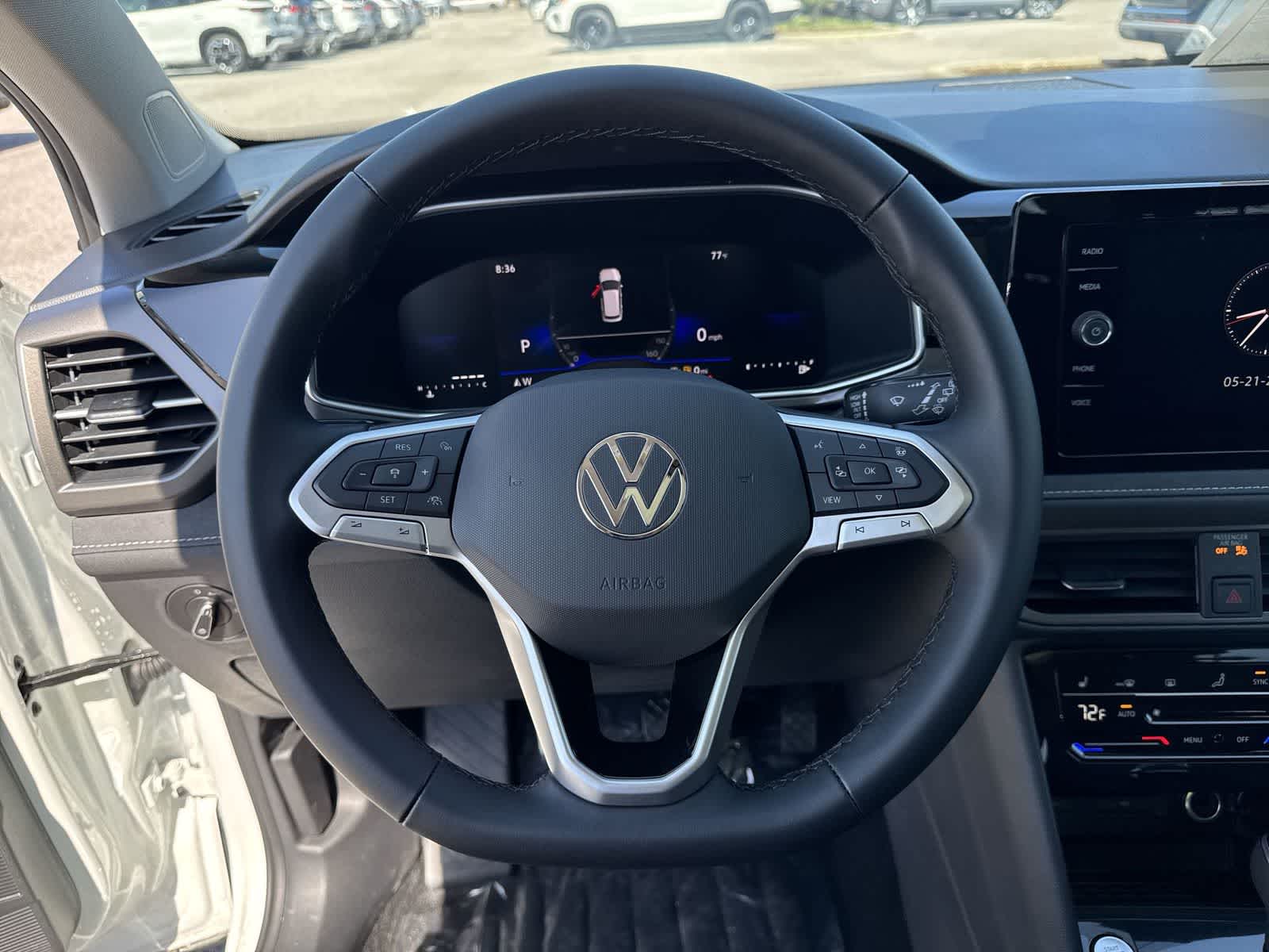 2026 Volkswagen Taos 1.5T SE Black