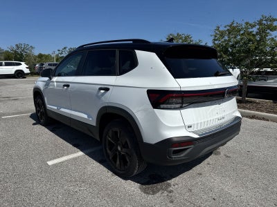 2026 Volkswagen Taos 1.5T SE Black