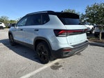 2026 Volkswagen Taos 1.5T SE Black