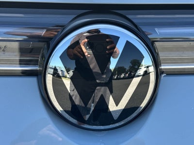 2026 Volkswagen Taos 1.5T SE Black