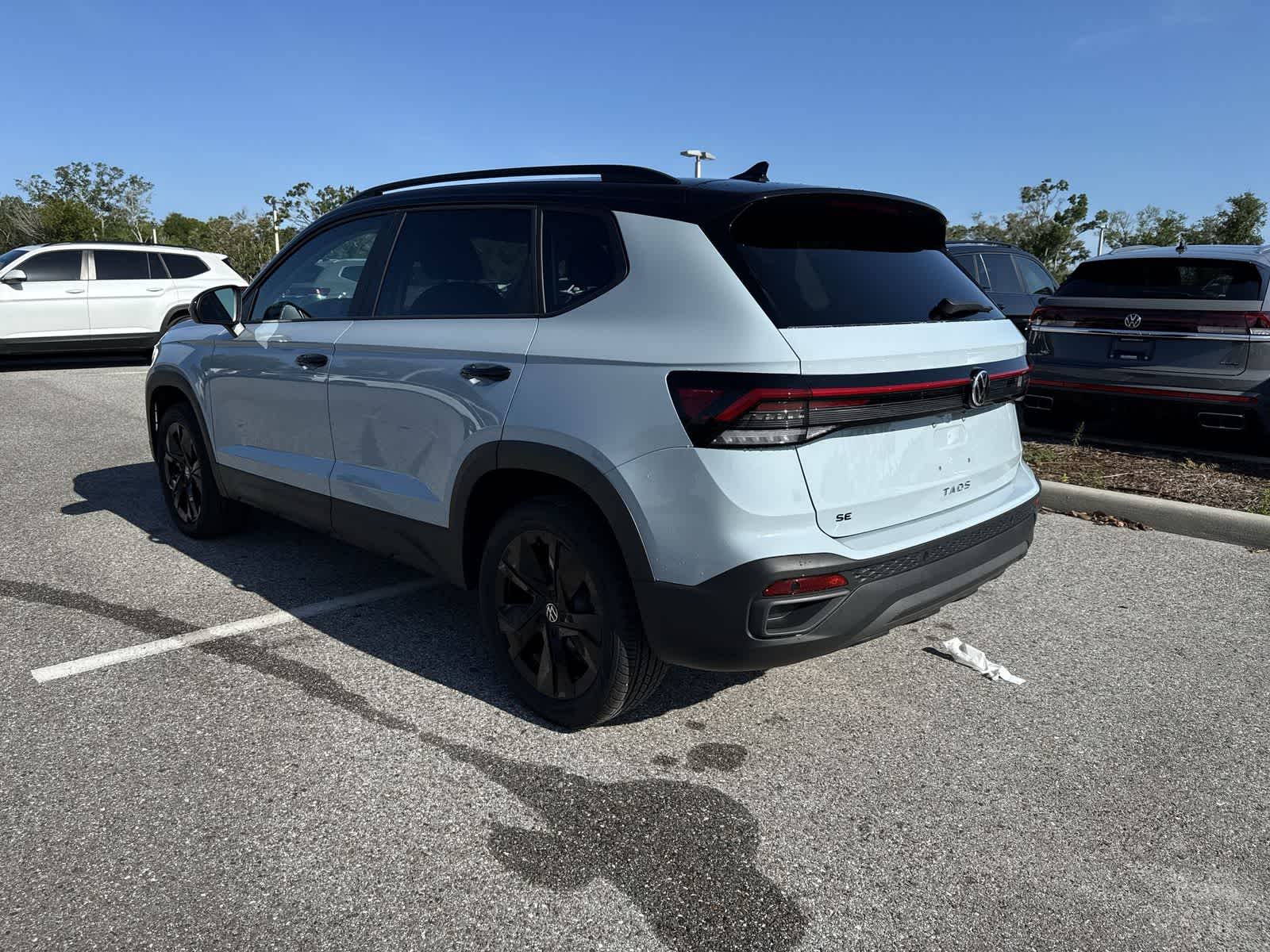2026 Volkswagen Taos 1.5T SE Black