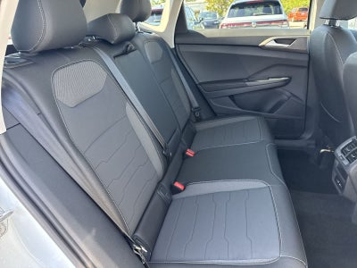 2026 Volkswagen Taos 1.5T SE Black