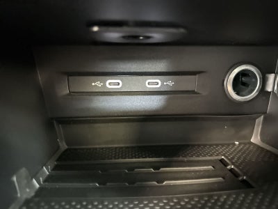 2026 Volkswagen Taos 1.5T SE Black