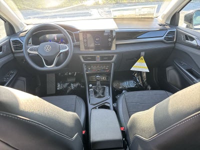 2026 Volkswagen Taos 1.5T SE Black