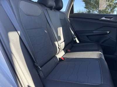 2026 Volkswagen Taos 1.5T SE Black
