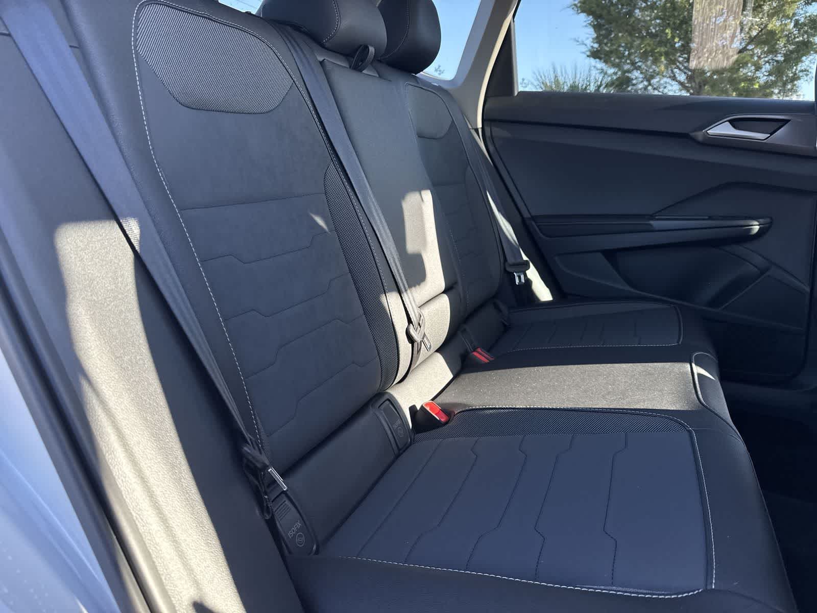 2026 Volkswagen Taos 1.5T SE Black