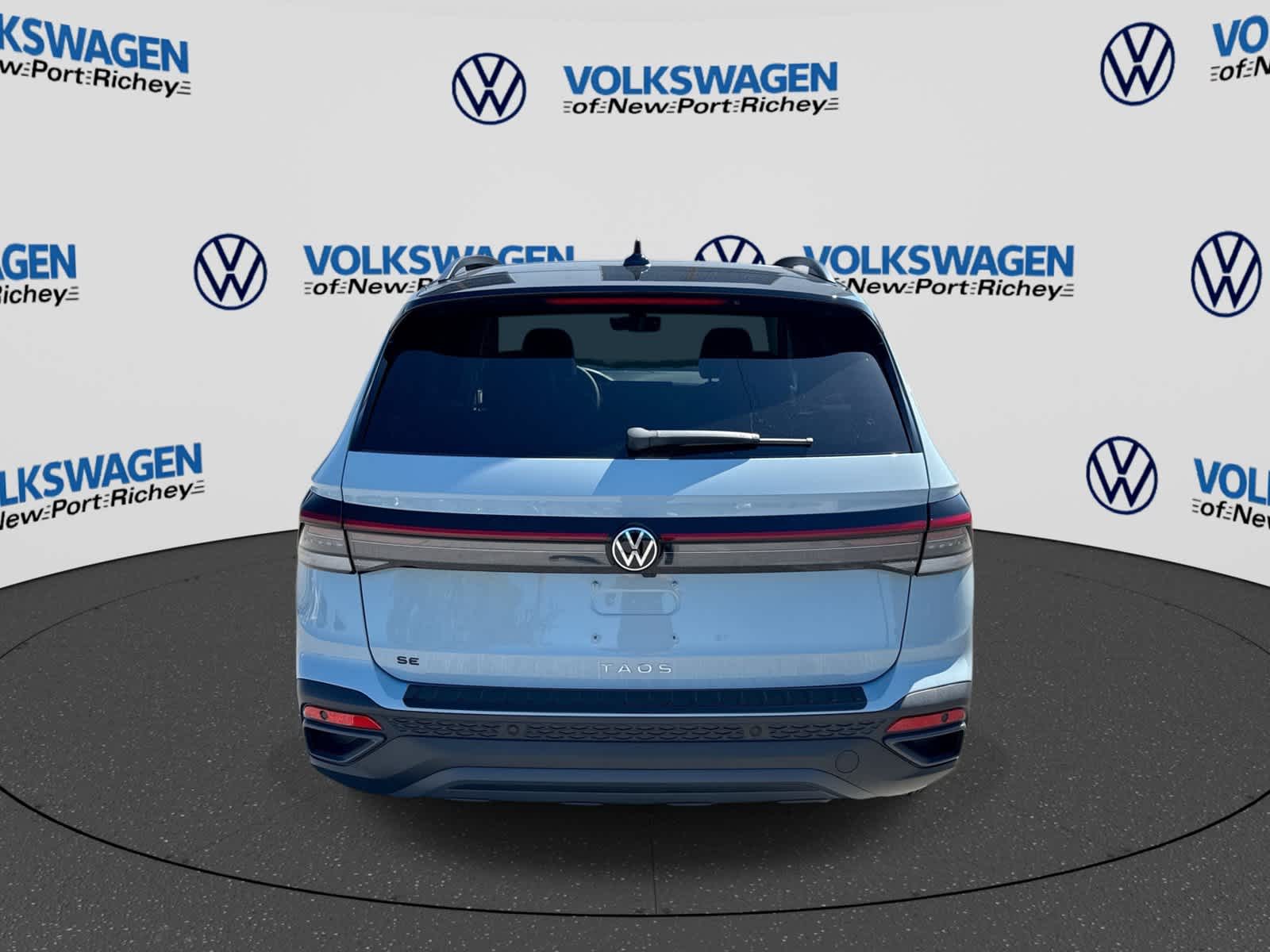 2027 Volkswagen Taos 1.5T SE Black