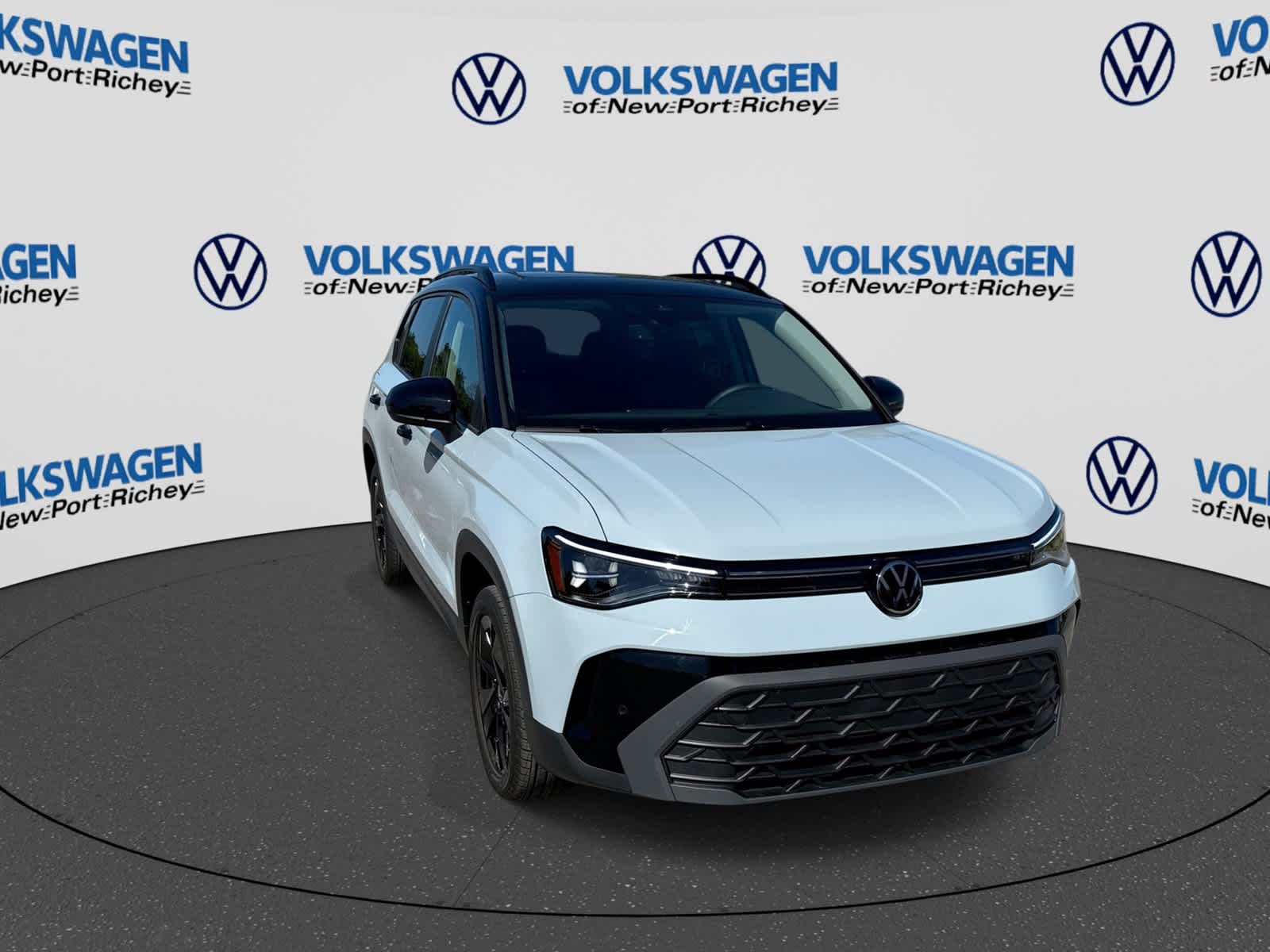 2027 Volkswagen Taos 1.5T SE Black
