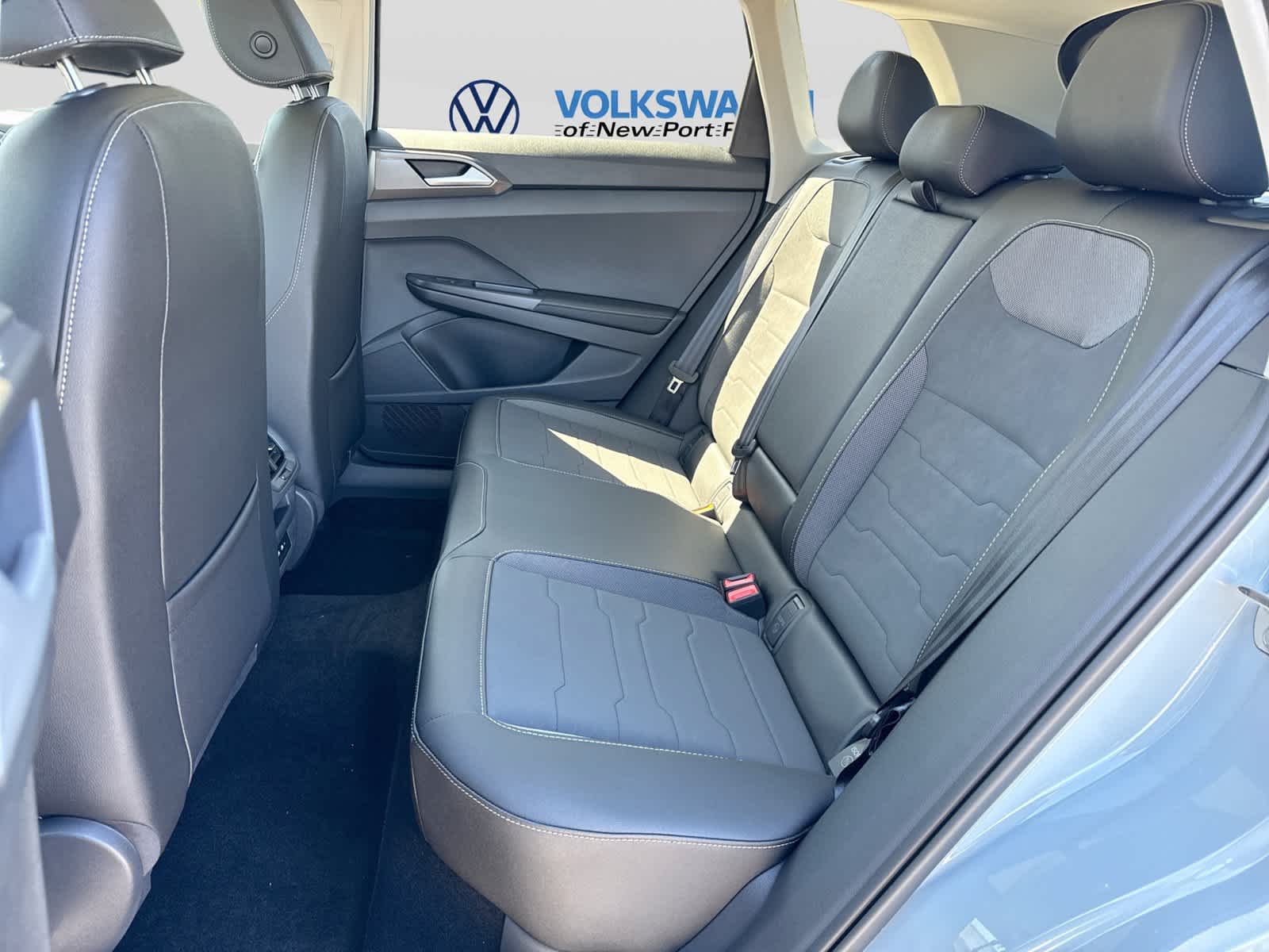2027 Volkswagen Taos 1.5T SE Black