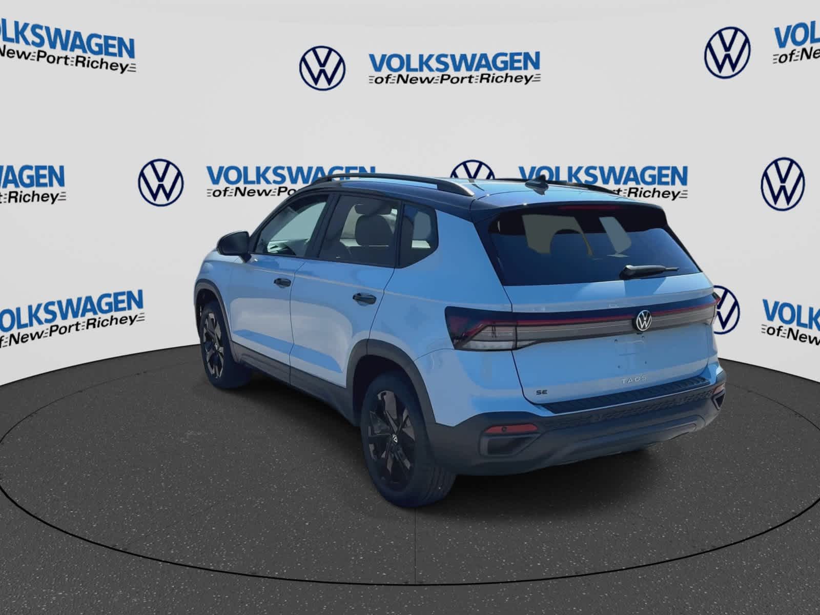 2027 Volkswagen Taos 1.5T SE Black