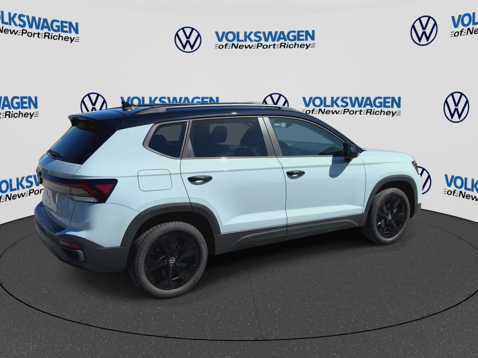 2027 Volkswagen Taos 1.5T SE Black