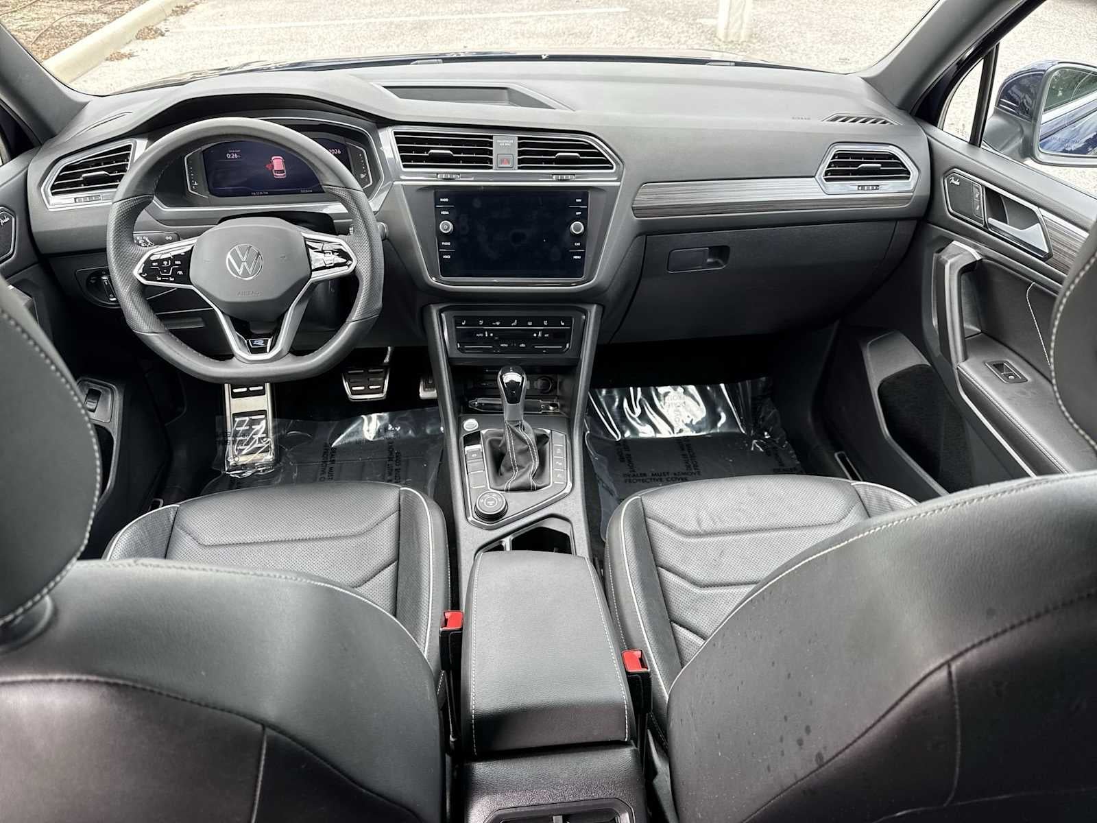 2024 Volkswagen Tiguan SEL R-Line