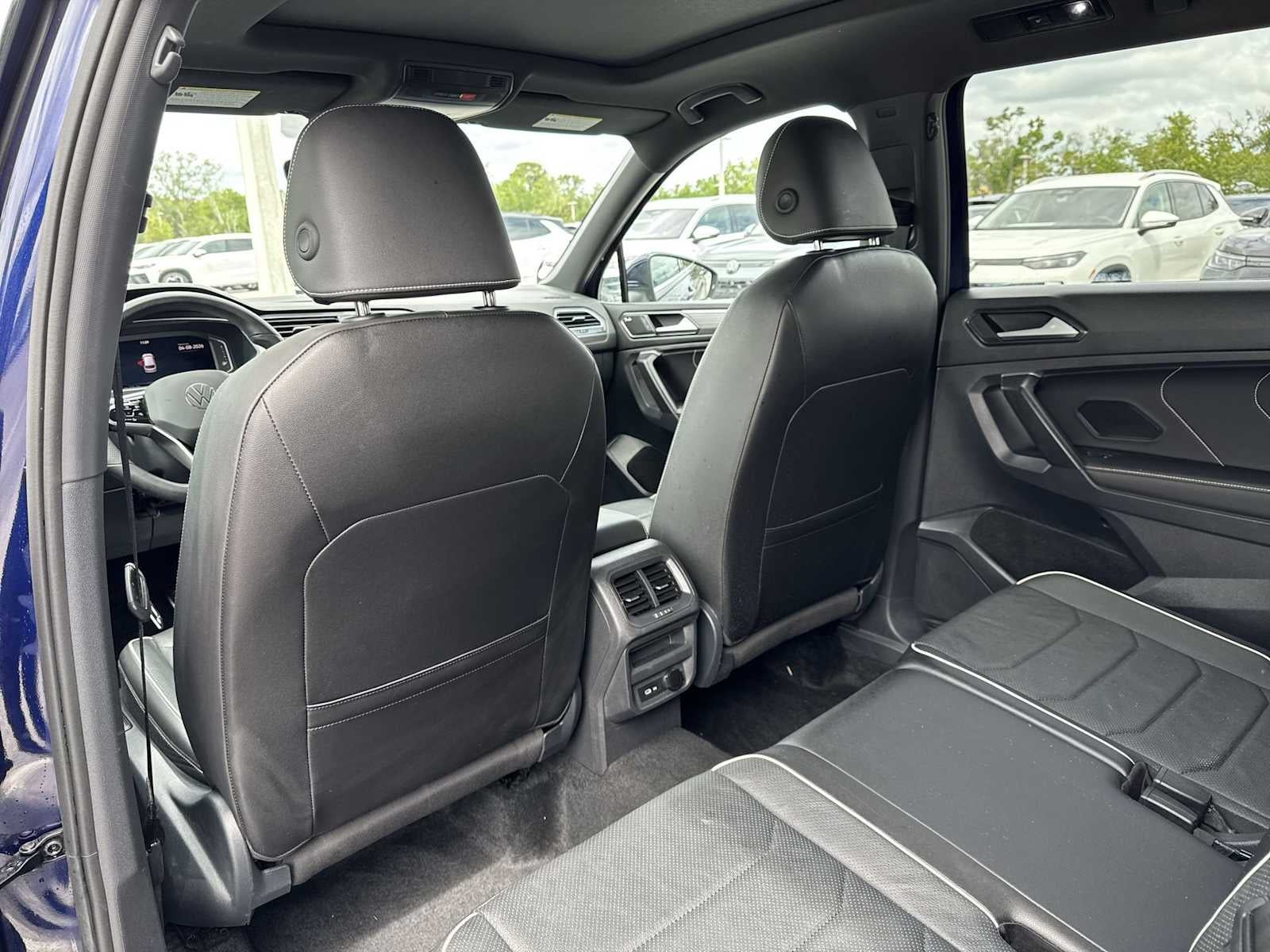 2024 Volkswagen Tiguan SEL R-Line