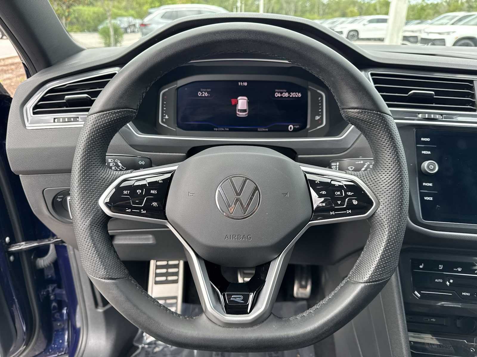 2024 Volkswagen Tiguan SEL R-Line