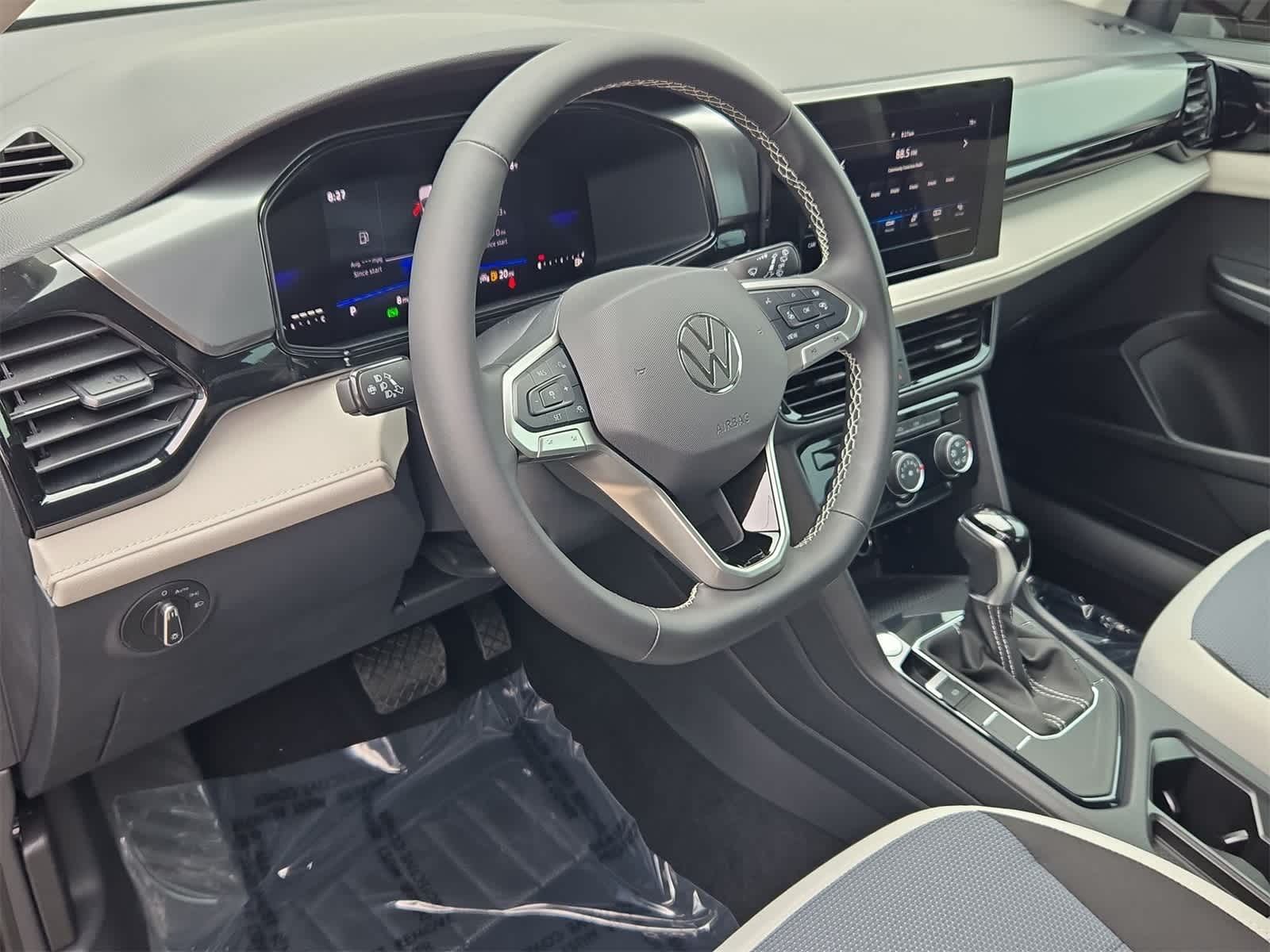 2025 Volkswagen Taos 1.5T S