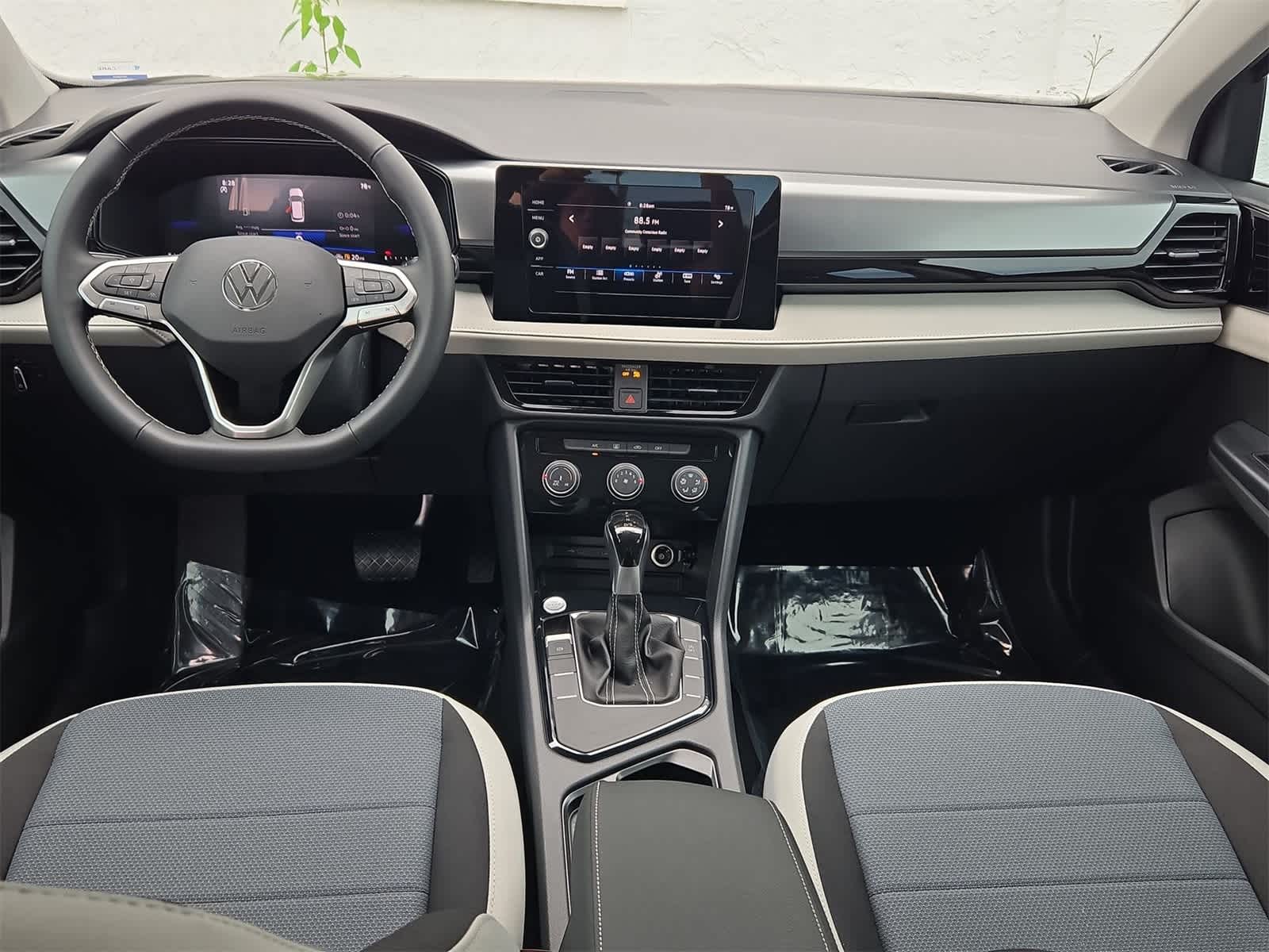 2025 Volkswagen Taos 1.5T S