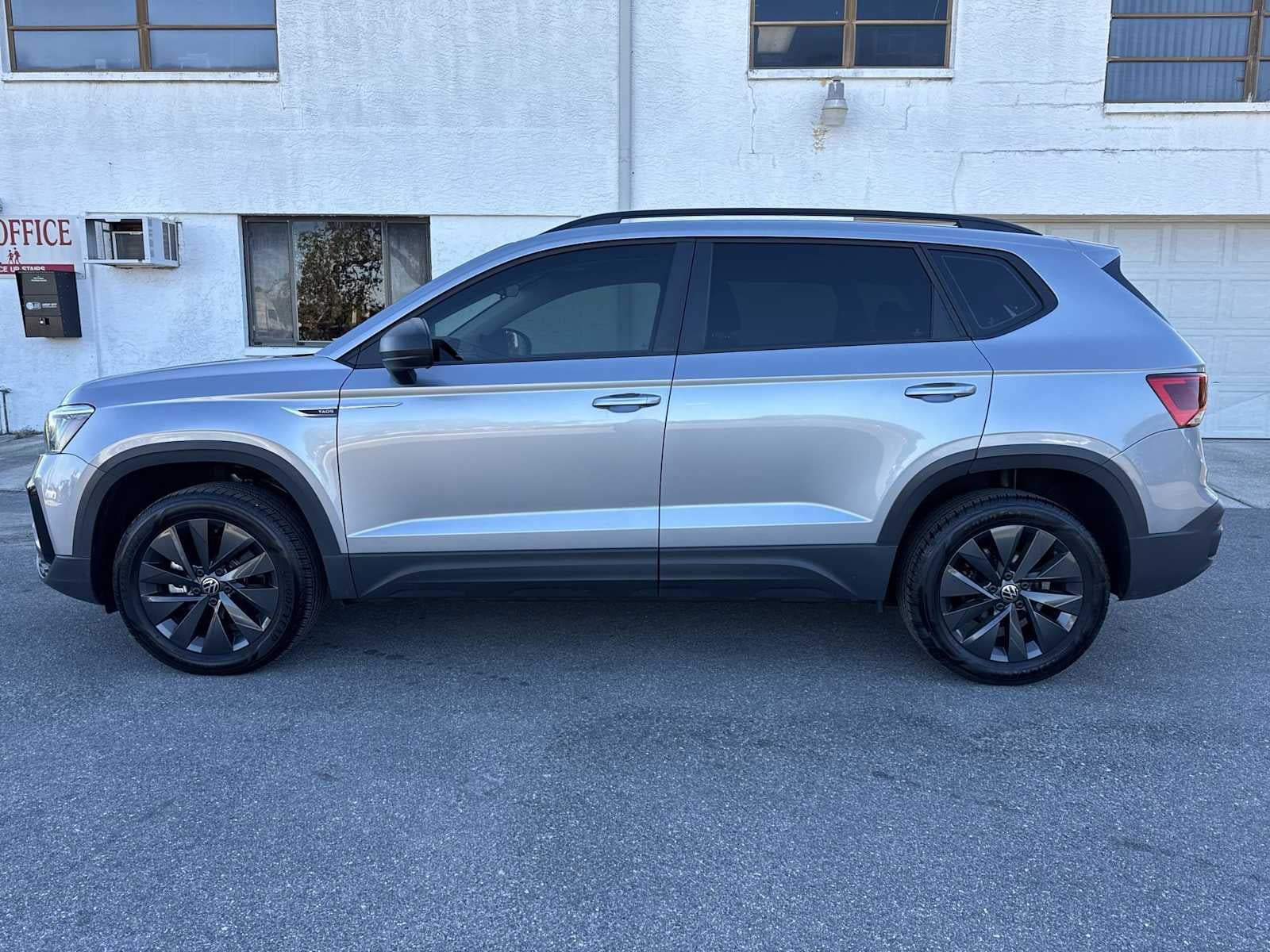 2024 Volkswagen Taos S