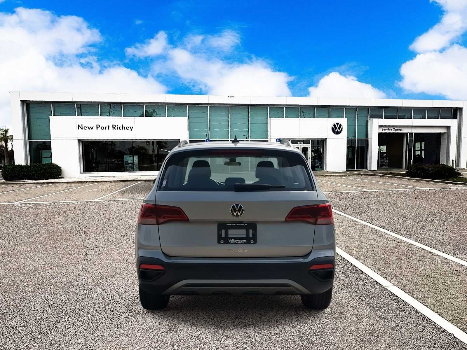 2024 Volkswagen Taos S