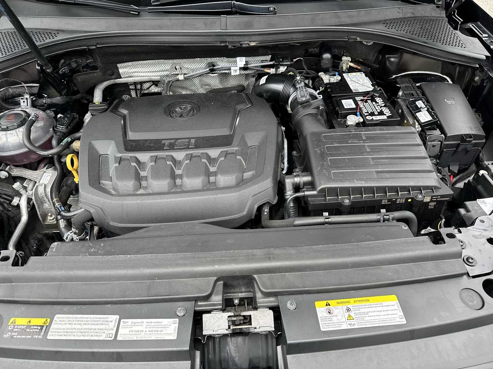 2022 Volkswagen Tiguan SE R-Line Black