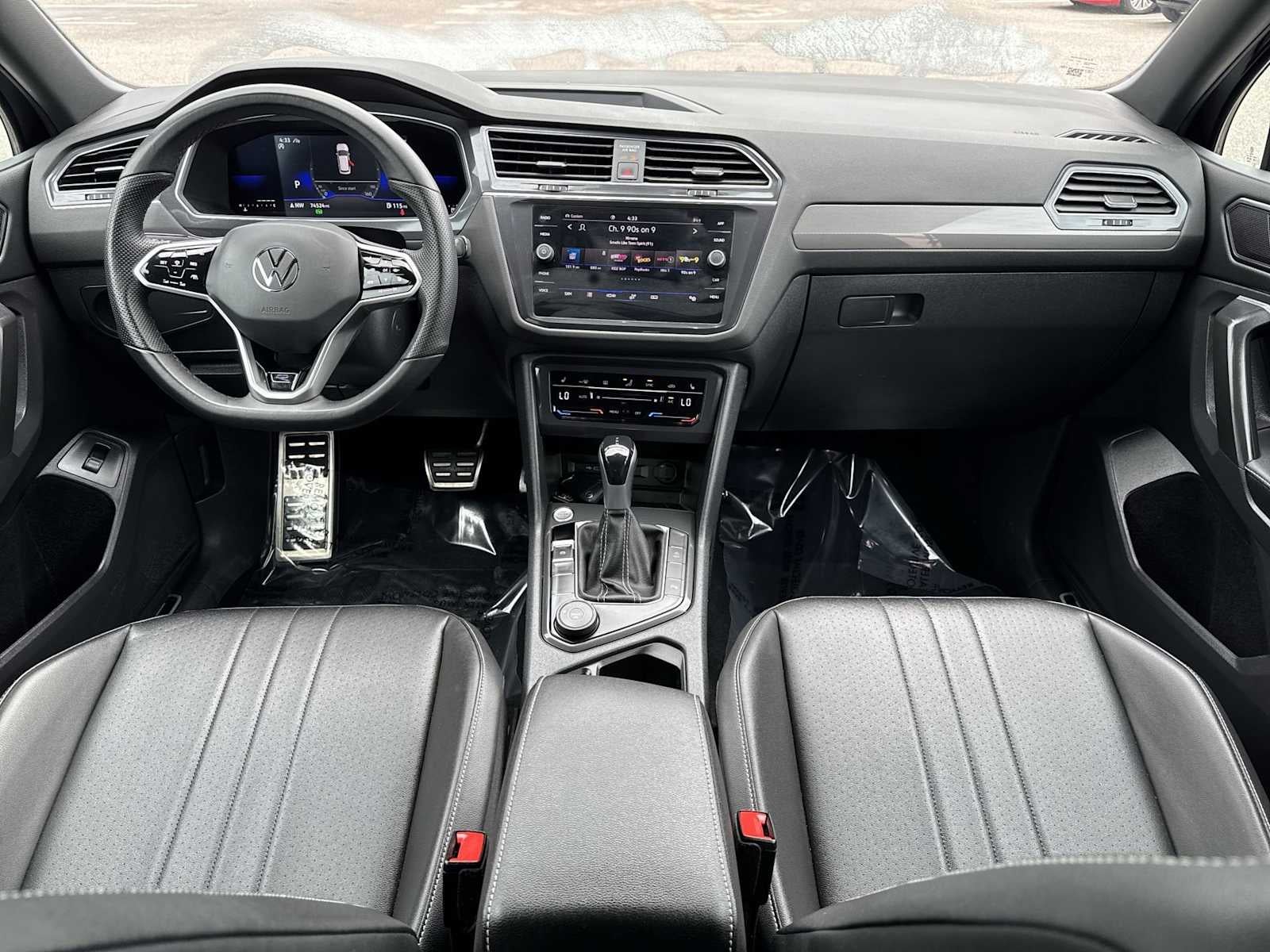 2022 Volkswagen Tiguan SE R-Line Black