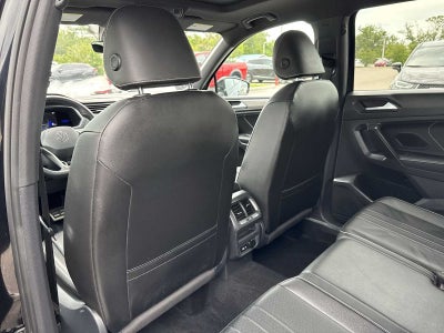 2022 Volkswagen Tiguan SE R-Line Black