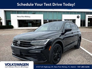 2022 Volkswagen Tiguan SE R-Line Black