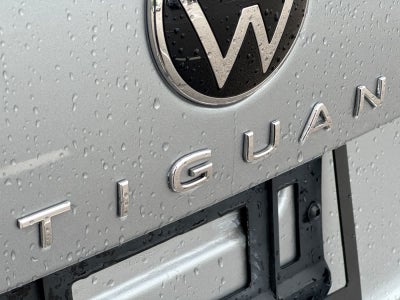 2023 Volkswagen Tiguan SE R-Line Black