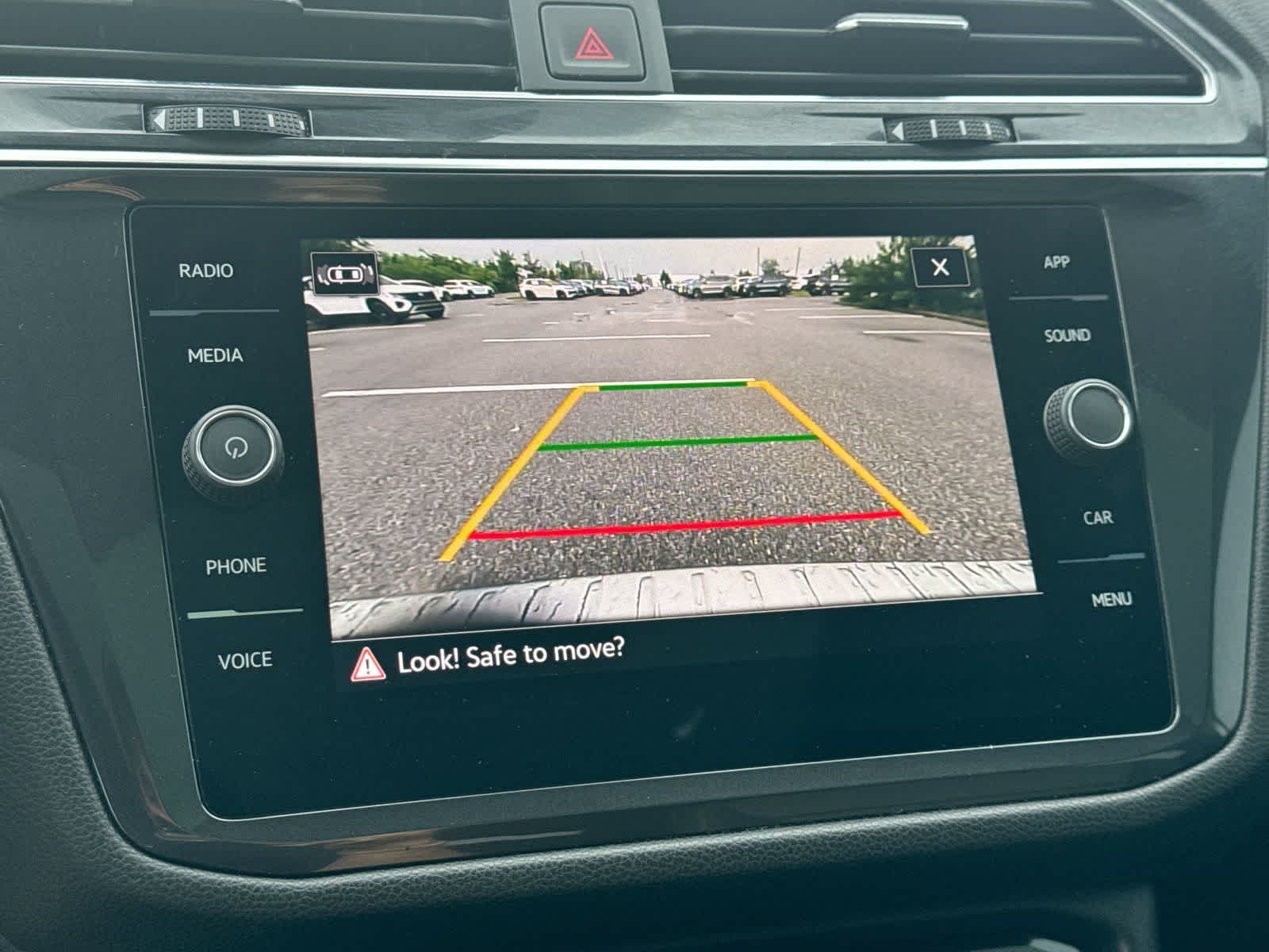 2023 Volkswagen Tiguan SE R-Line Black