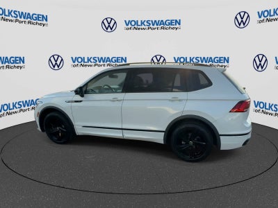 2023 Volkswagen Tiguan SE R-Line Black