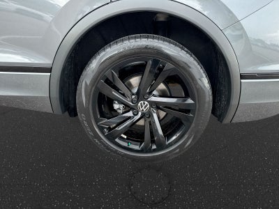 2024 Volkswagen Tiguan SE R-Line Black