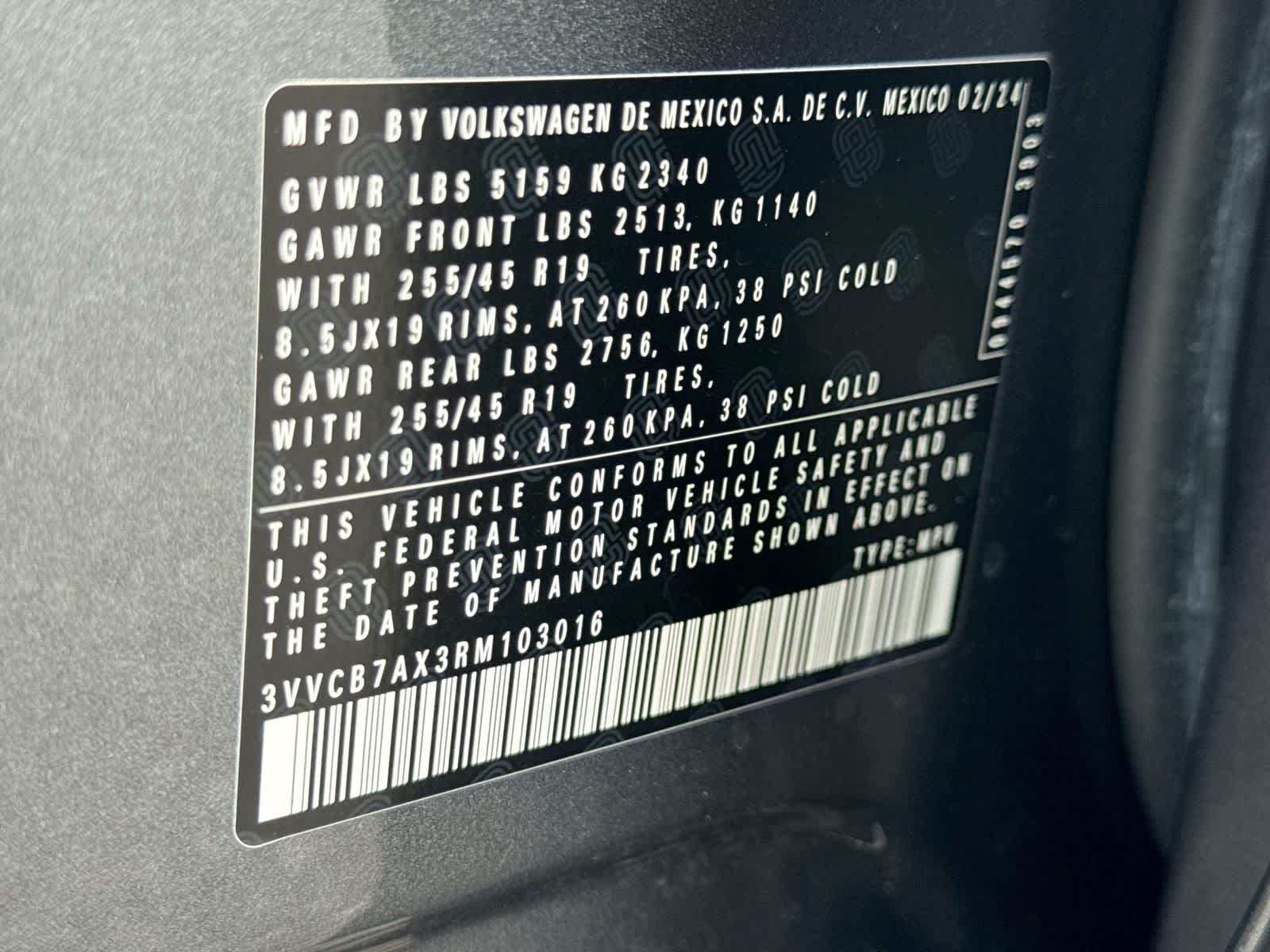 2024 Volkswagen Tiguan SE R-Line Black