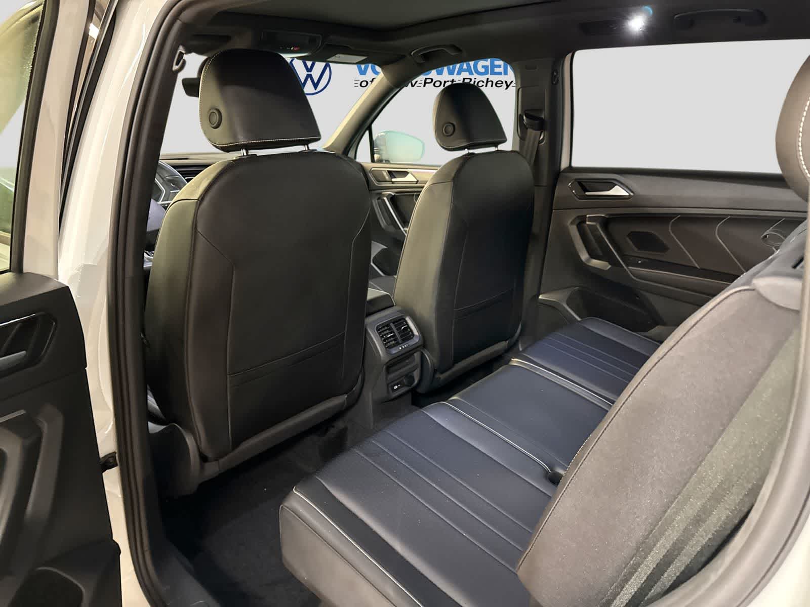 2024 Volkswagen Tiguan SE R-Line Black