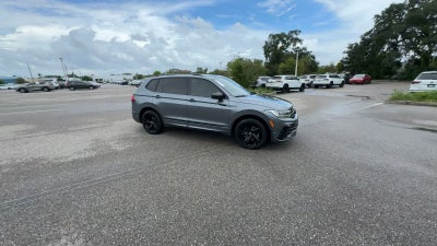 2024 Volkswagen Tiguan SE R-Line Black