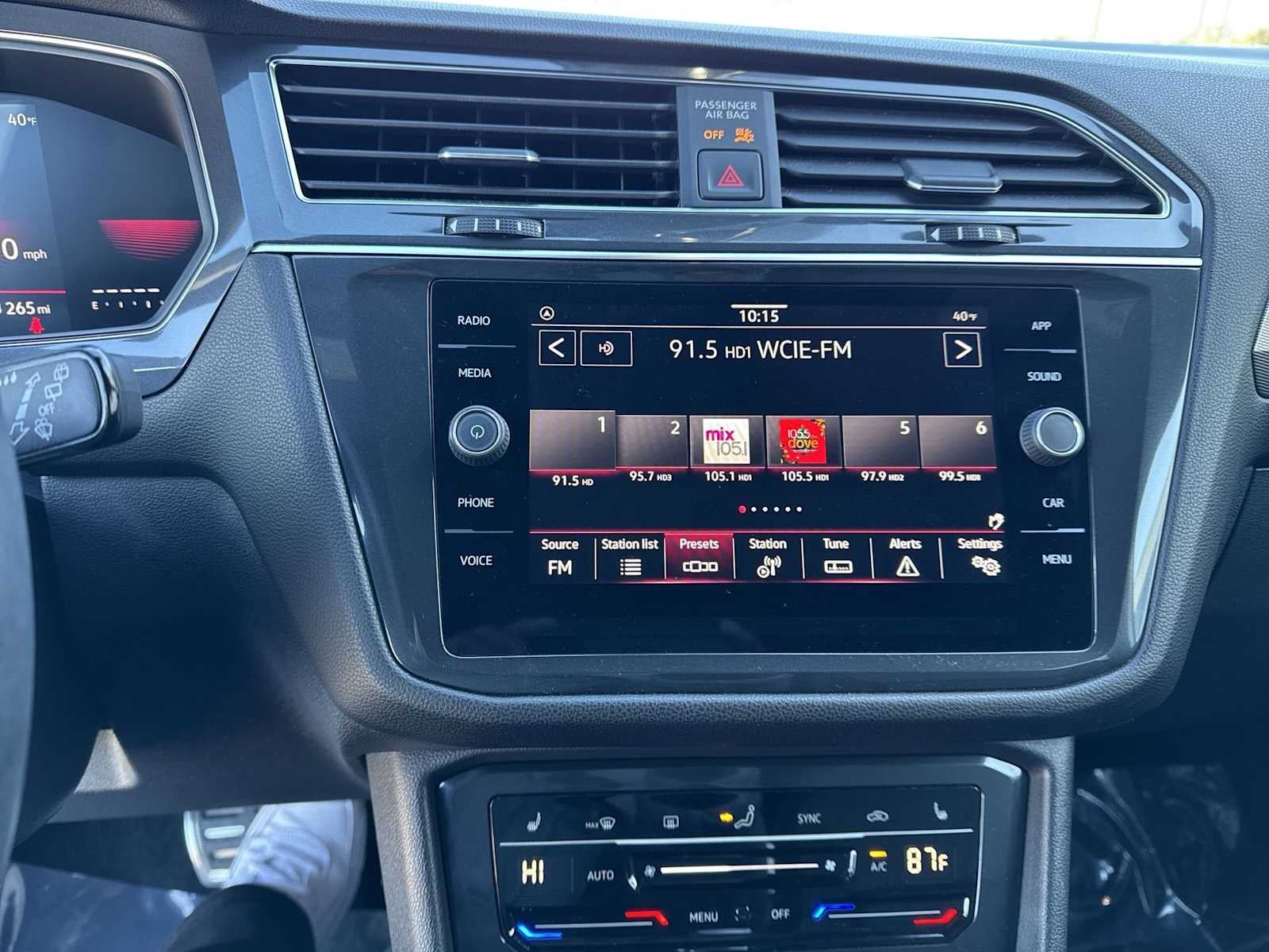 2023 Volkswagen Tiguan SE R-Line Black