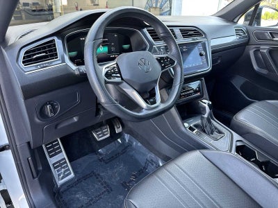 2023 Volkswagen Tiguan SE R-Line Black