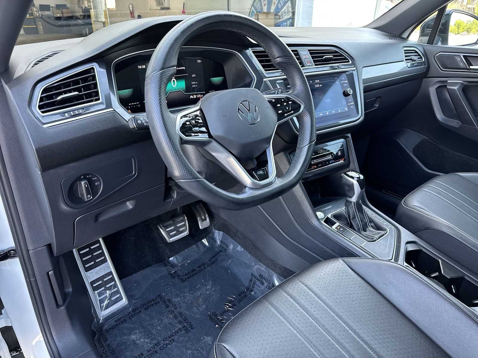 2023 Volkswagen Tiguan SE R-Line Black