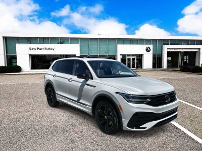 2023 Volkswagen Tiguan SE R-Line Black