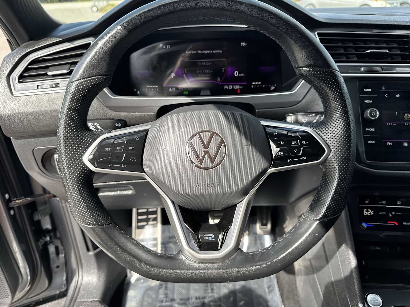 2024 Volkswagen Tiguan SE R-Line Black