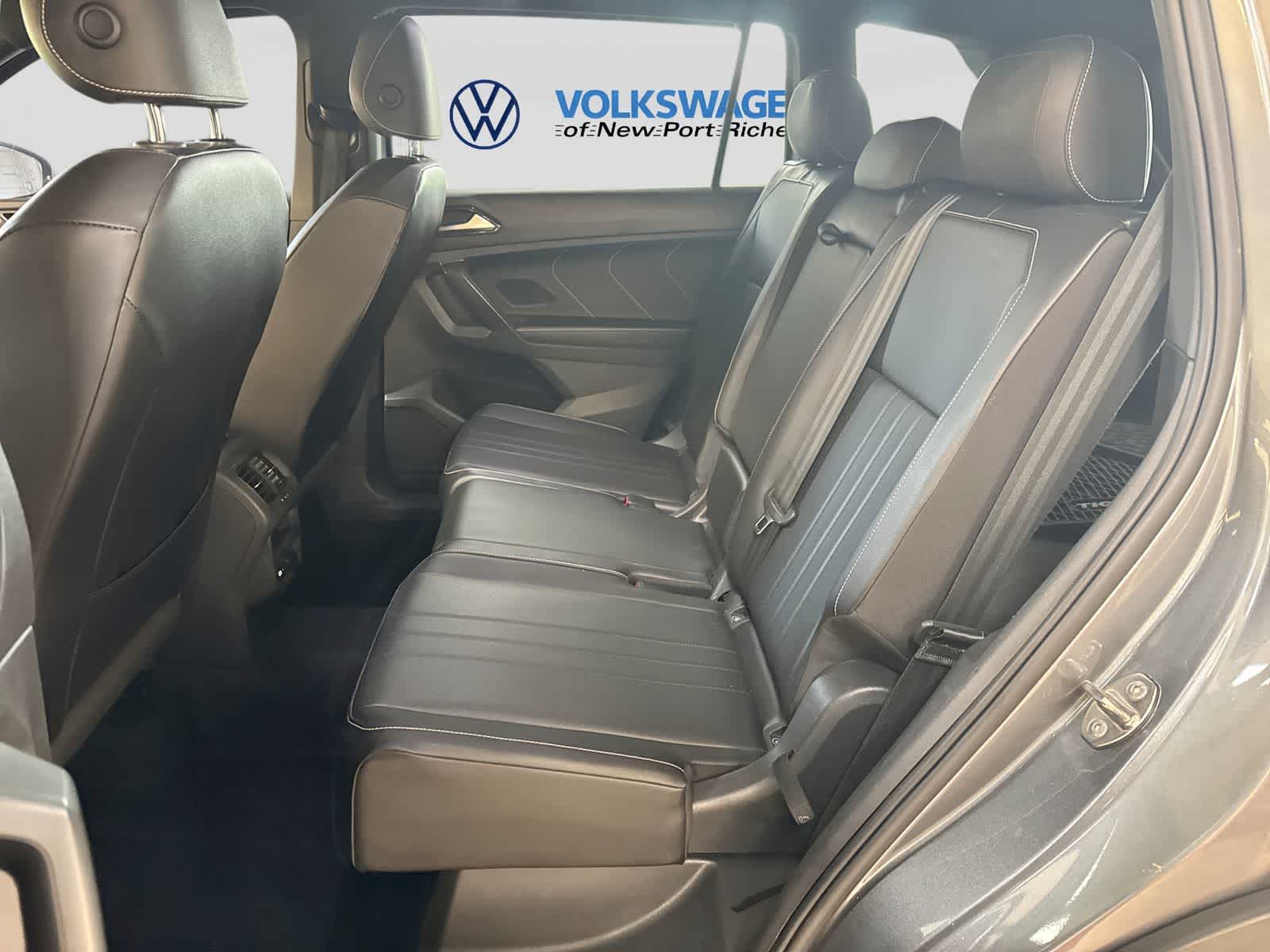 2022 Volkswagen Tiguan SE R-Line Black