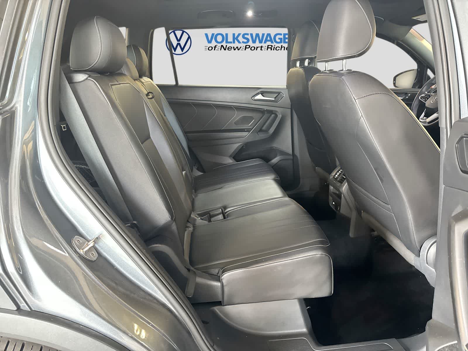 2022 Volkswagen Tiguan SE R-Line Black