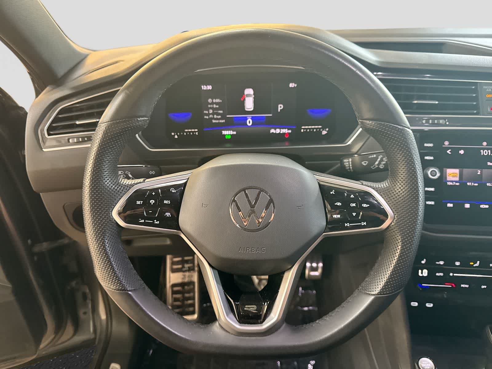 2022 Volkswagen Tiguan SE R-Line Black