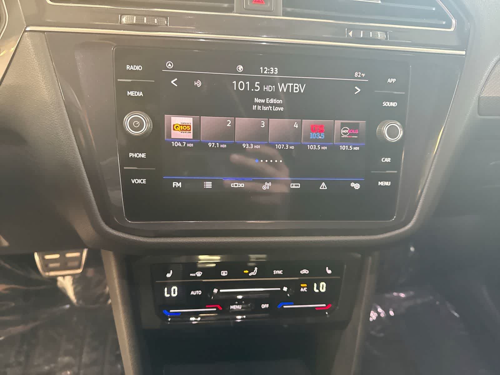 2022 Volkswagen Tiguan SE R-Line Black