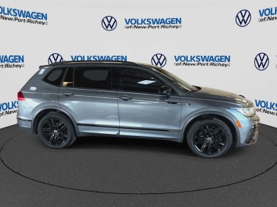 2022 Volkswagen Tiguan SE R-Line Black