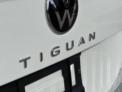 2023 Volkswagen Tiguan SE R-Line Black