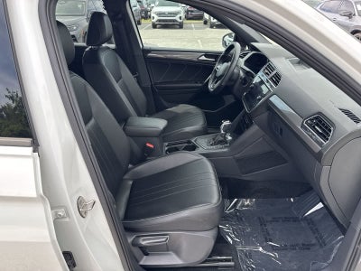 2023 Volkswagen Tiguan SE R-Line Black