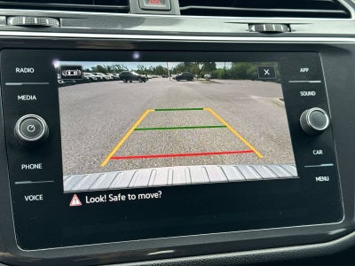 2023 Volkswagen Tiguan SE R-Line Black