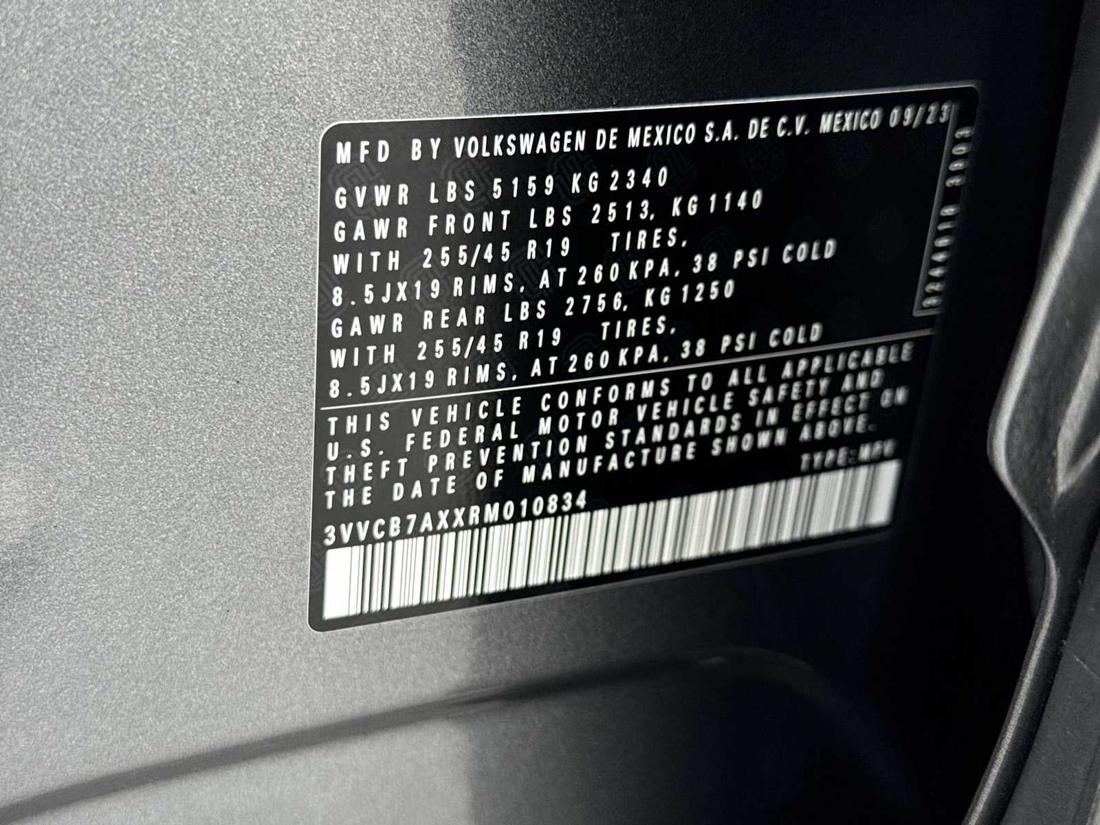 2024 Volkswagen Tiguan SE R-Line Black