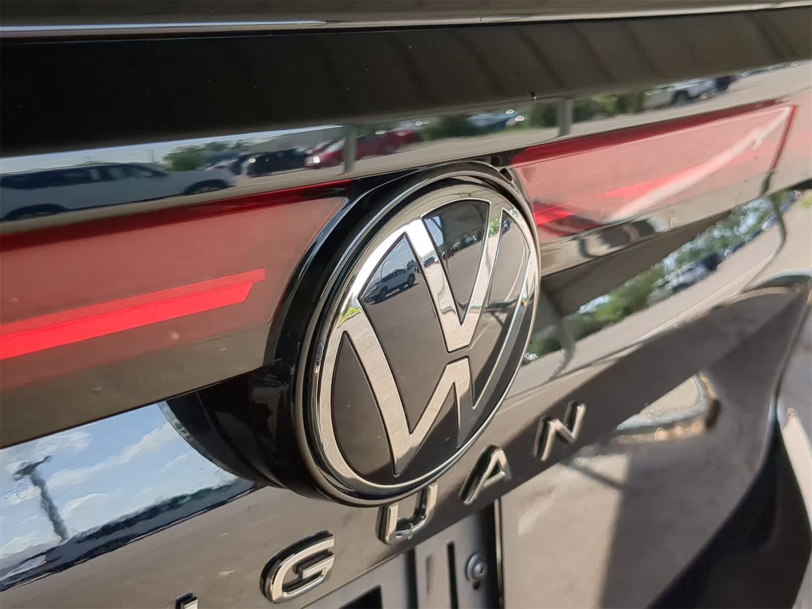 2025 Volkswagen Tiguan 2.0T S